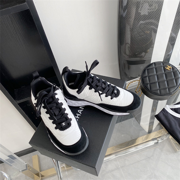Chanal Sneakers