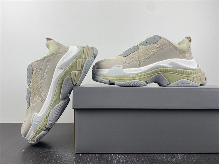 Balenciaga Triple S 524039 W2FW4 9790