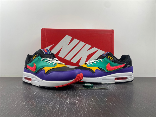 Nike Air Max 1 SE
