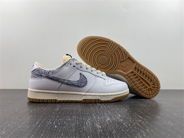 Nike Dunk Low「Washed Denim」