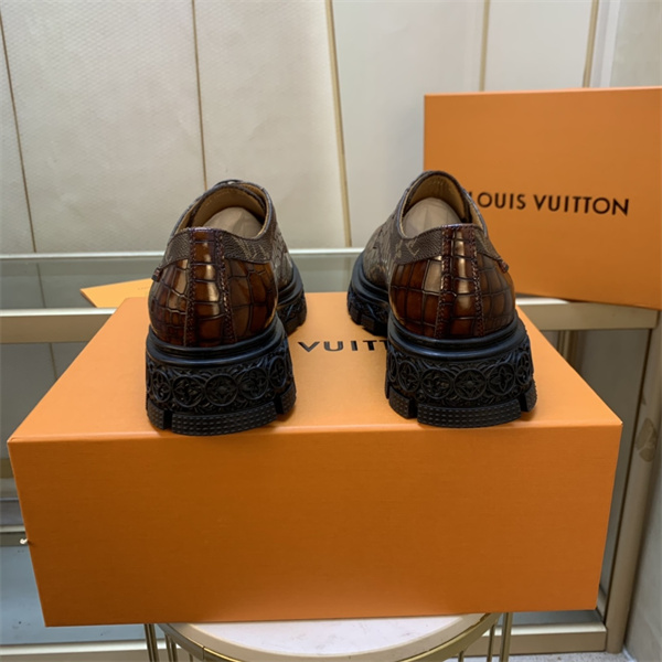 Lv Loafer 002