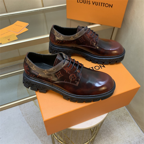 Lv Loafer 004