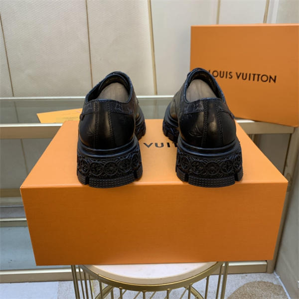 Lv Loafer 005