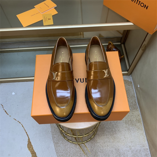Lv Loafer 006