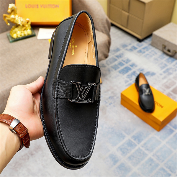 Lv Loafer 022