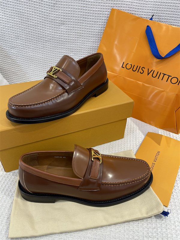 Lv Loafer 052