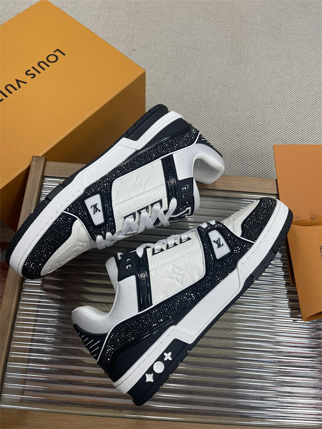 Lv Trainer Sneaker 8