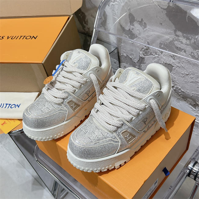 Lv Trainer Sneaker 72