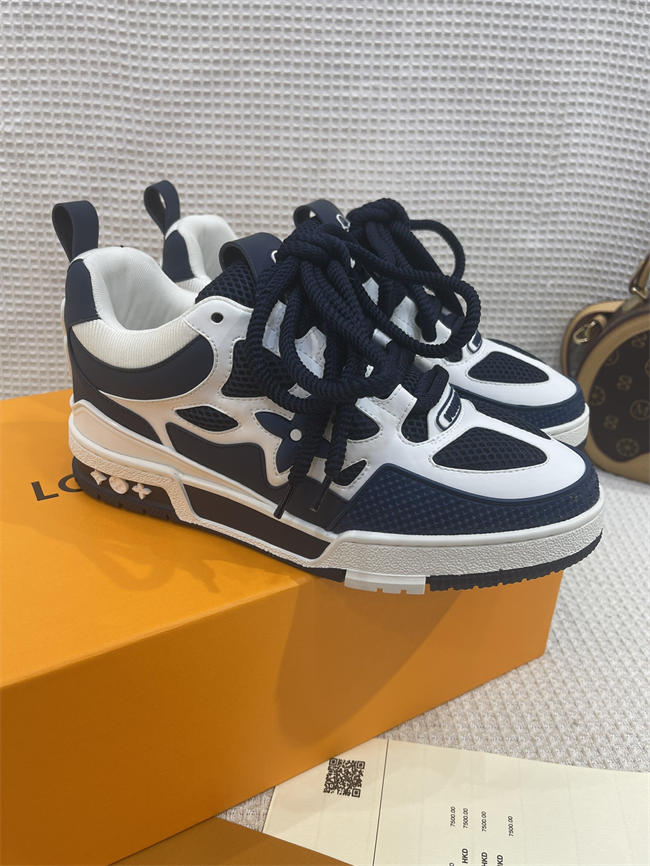 Lv Trainer Sneaker55