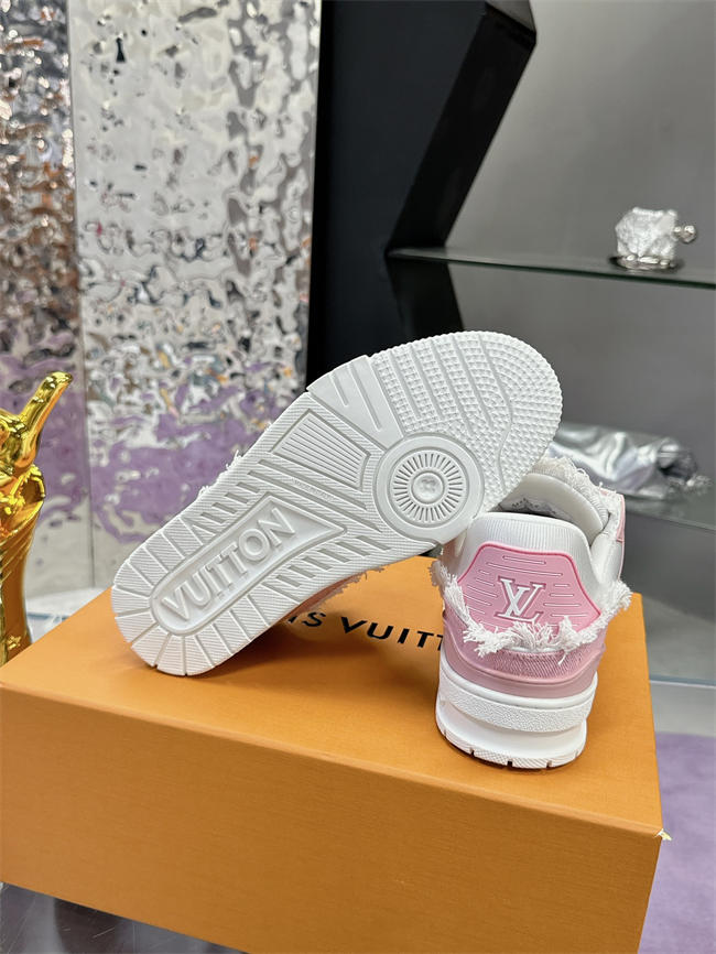 LV Trainer Sneaker