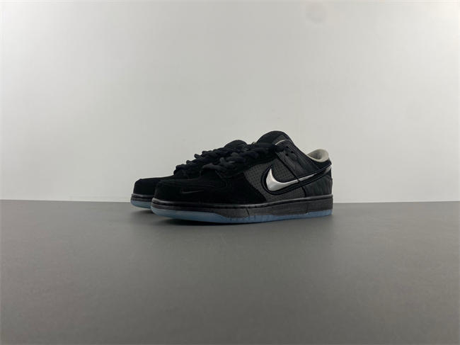 Division Street x Nike Dunk Low Lux “Oregon Black” HV1470-001