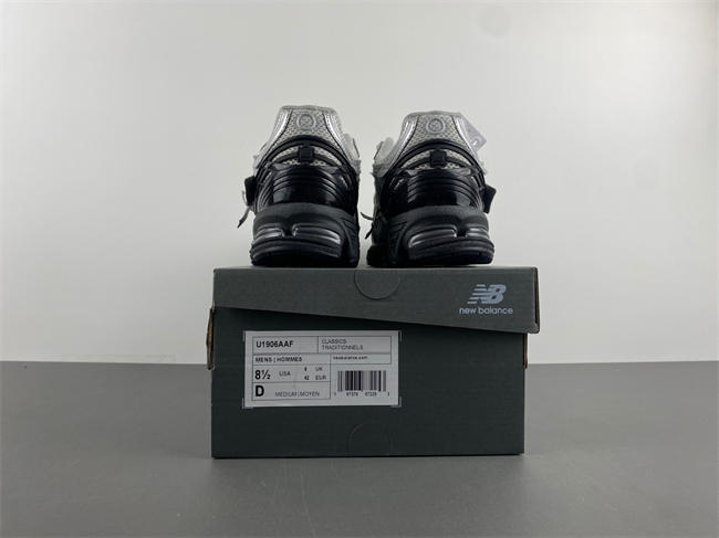 New Balance Silver gray black U1906AAF