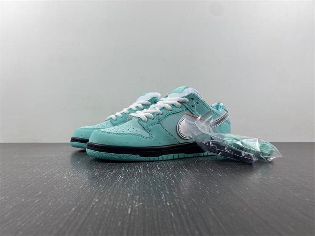 Concepts x TIFFANY CO. x Nike SB Dunk Low BV1310-402
