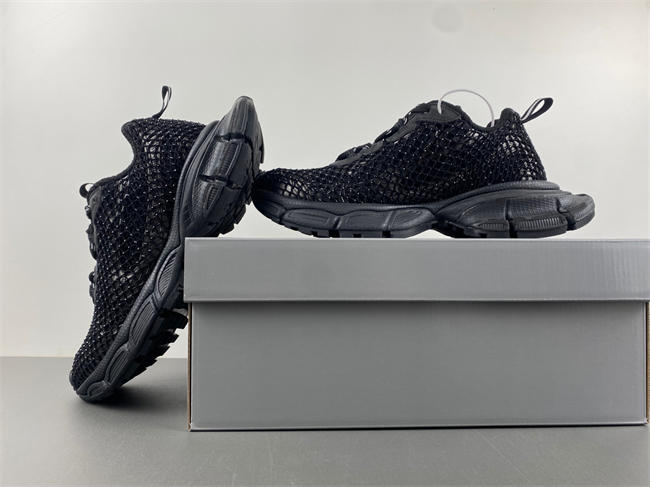 Balenciaga Phantom Sneaker 788819 W3XFN 0120