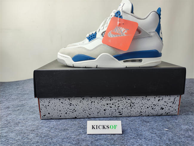 Air Jordan 4 Retro Military Blue FV5029-141