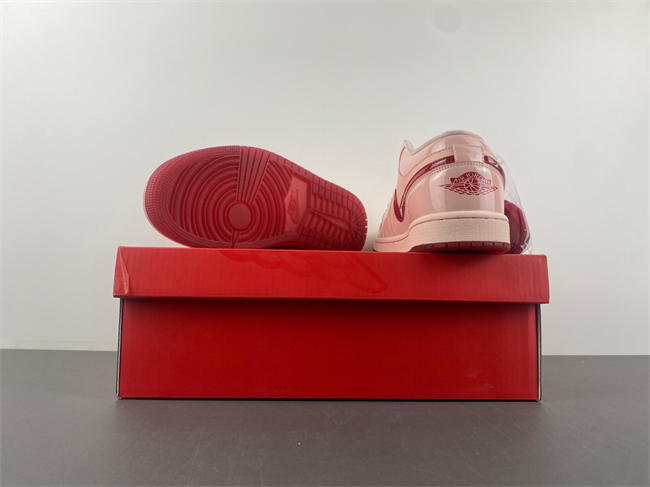 Air Jordan 1 Retro Low HF3174-600