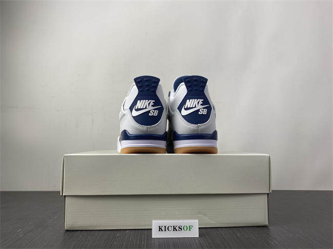Nike SB x Air Jordan 4 “Navy”  DR5415-100