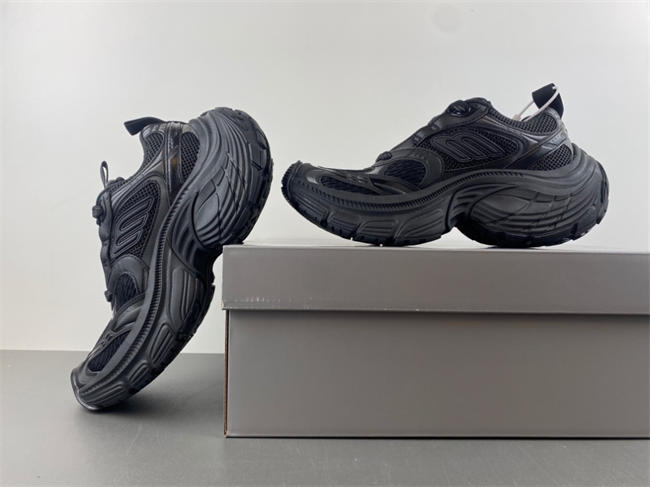 Balenciaga 911 815859 W2MV3 0210