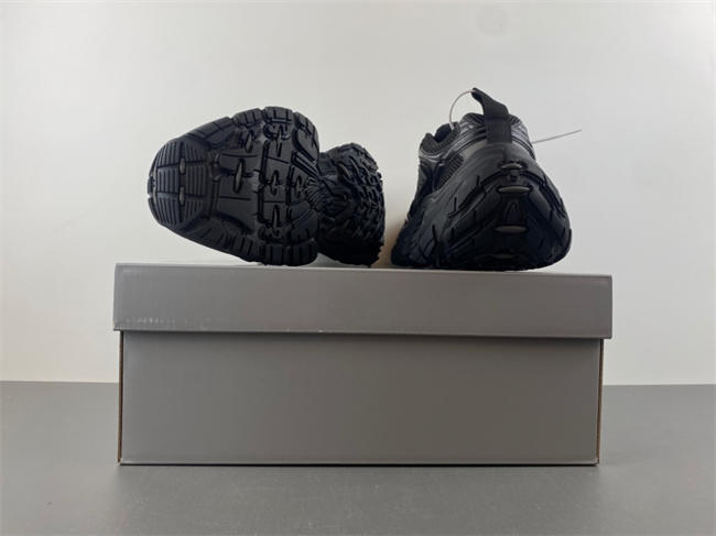 Balenciaga 911 815859 W2MV3 0210