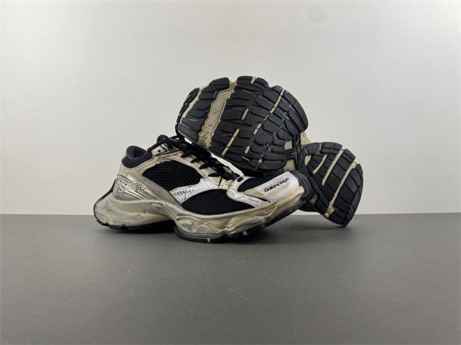 Balenciaga/ 803681-W3ST4-0510