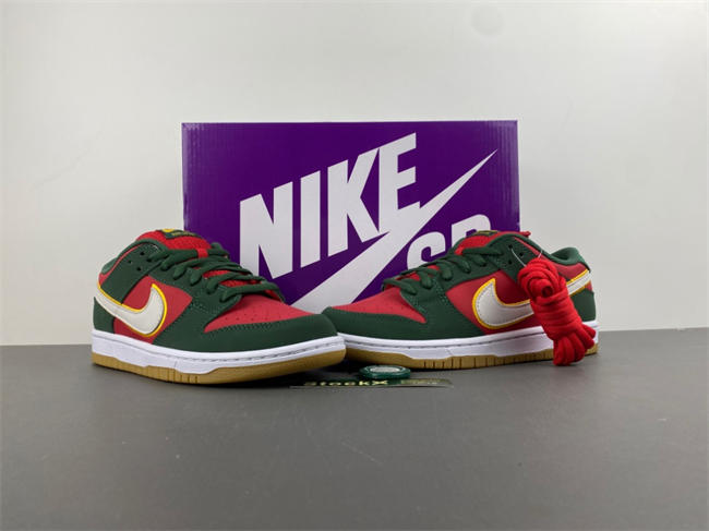 Nike SB Dunk Low PRM “Seattle Supersonics”