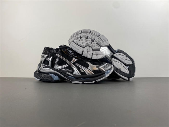 Balenciaga Runner
