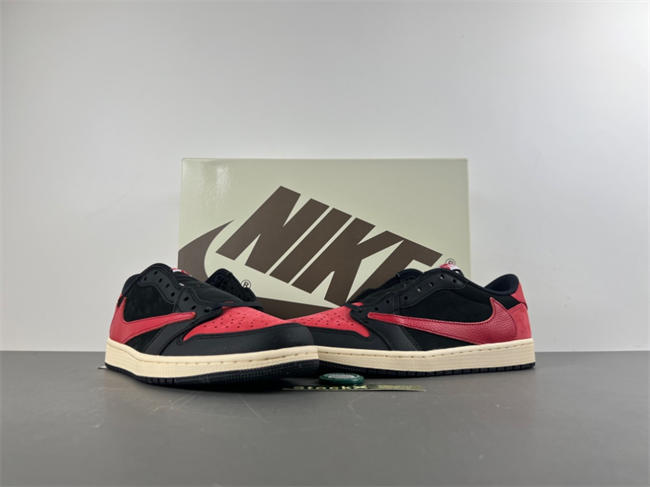 Travis Scott x Air Jordan 1 Low