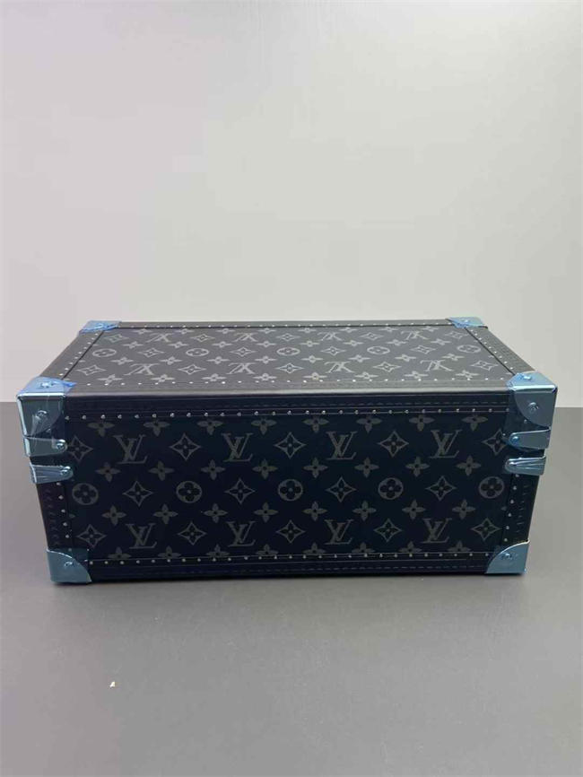 LV BOX