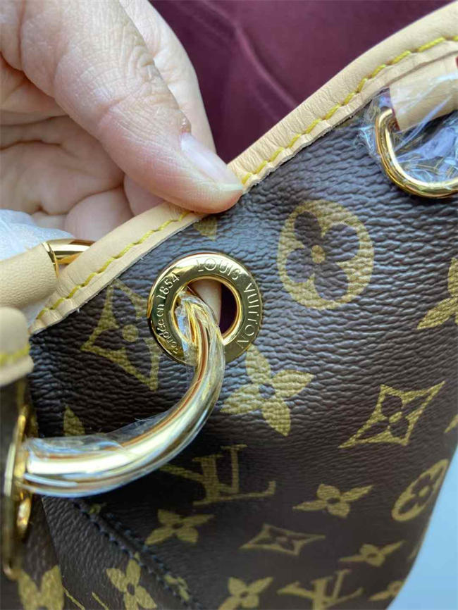 LV BAG