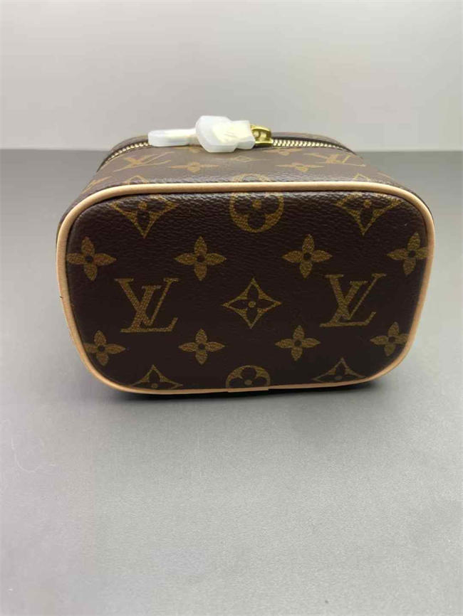 LV BAG