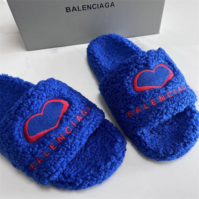 BLCG SLIPPERS
