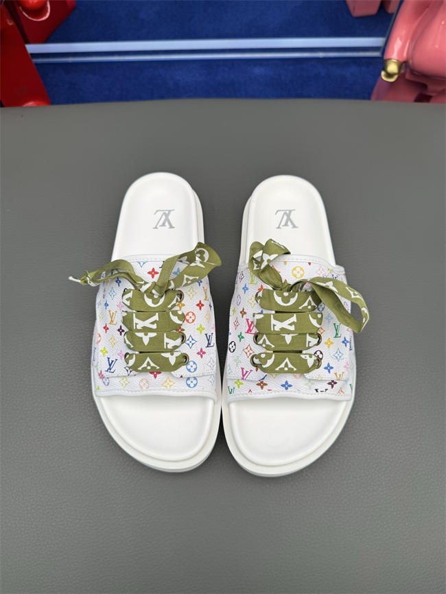 Lv Slipper