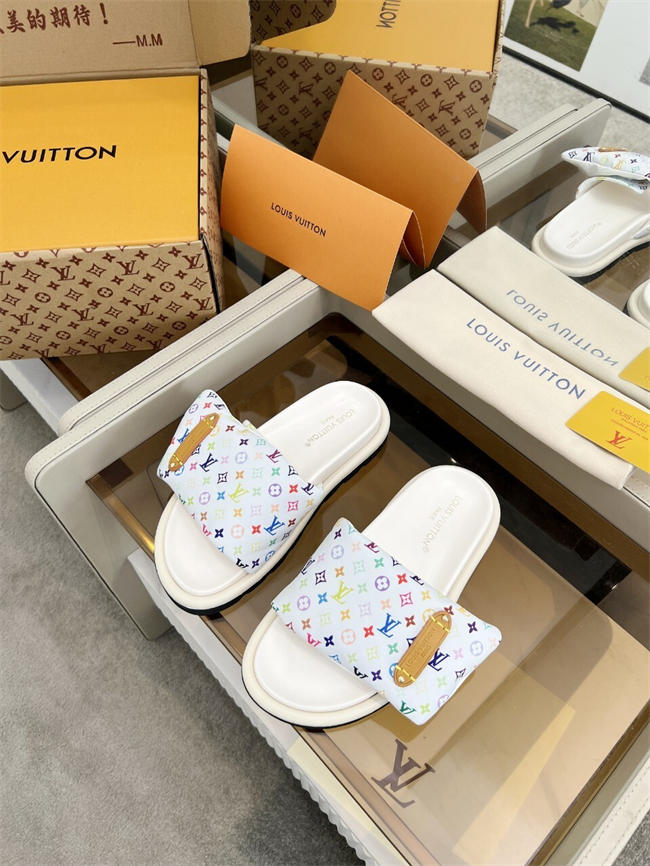 Lv Slipper