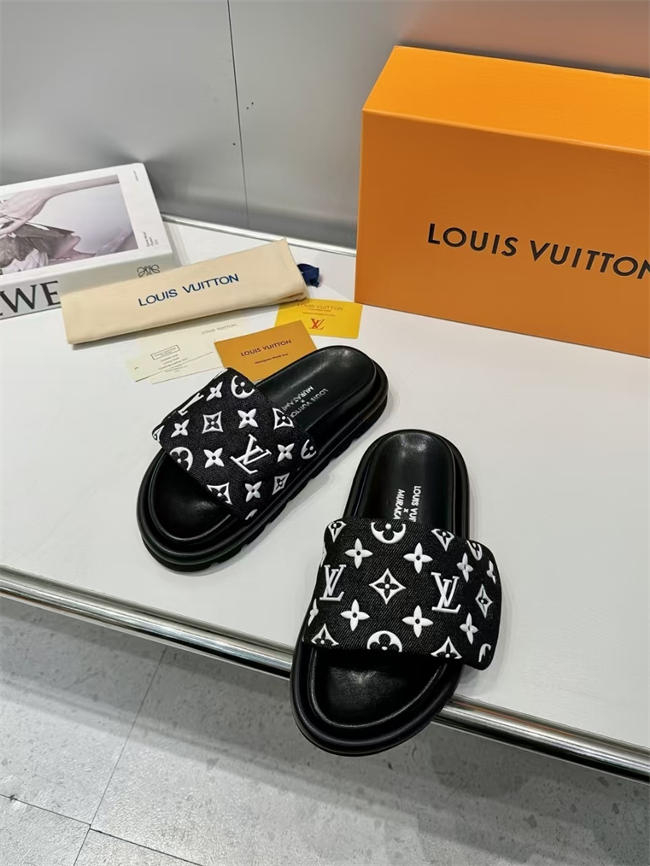 Lv Slipper