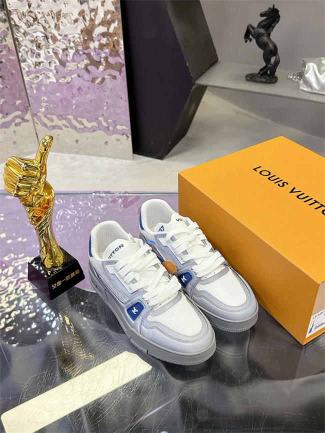 Lv Trainer Sneaker